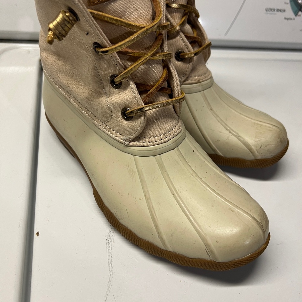 SPERRY Duck Boots with Gold Laces